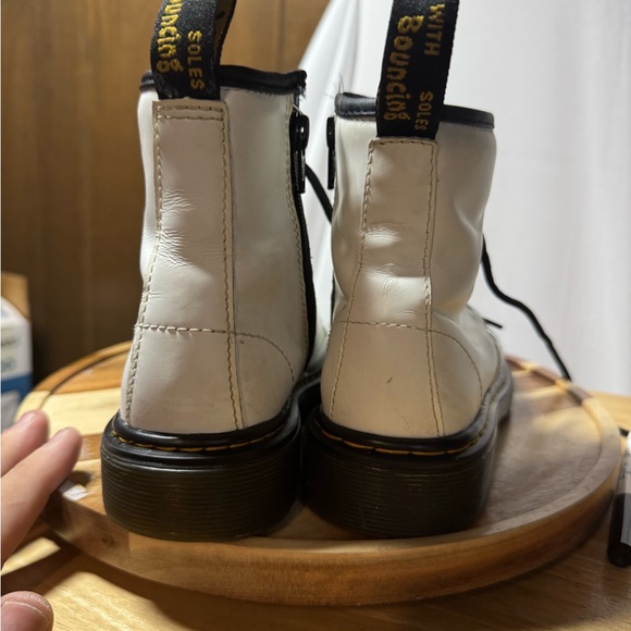Dr. Martens Kids Zavala J White Leather Combat Boots Side Zip Girls Size 2 - Picture 4 of 7